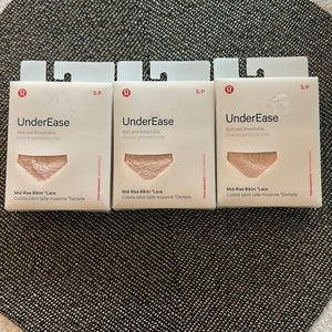 BUNDLE OF 3 Lululemon UnderEase Lace Mid-Rise Bikini Underwear size Small NWT